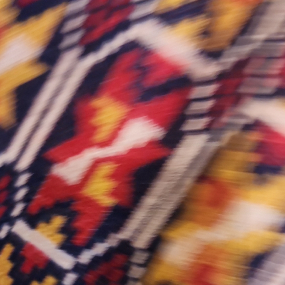 Ivy Jane Multicolor Geometric Patterned Garment - Picture 4 of 9